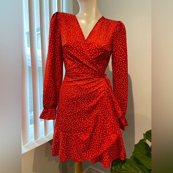 ✨SOLD✨Wrap dress - Picture 3 of 4